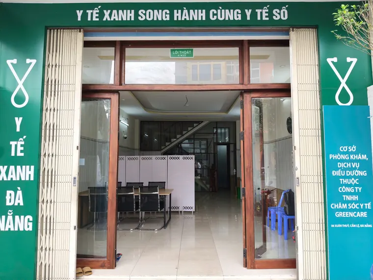The clinic front on Xuan Thuy street, Da Nang